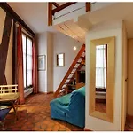 Studio convivial à Paris, 30 m² avec vue sur la ville